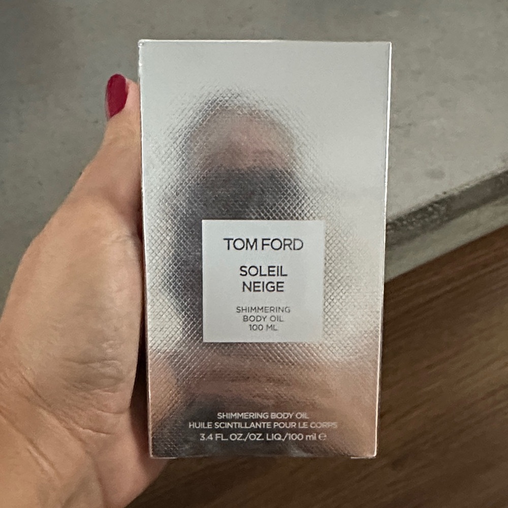 Tom Ford Soleil Neige Shimmering Body Oil - Silver